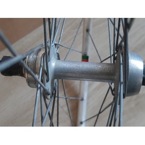 2 Roues MAVIC module E 700c hub ATOM VELO DE ROUTE CLINCHER rims 122.6mm RO13
