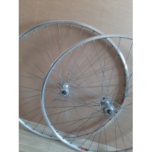 2 Roues MAVIC module E 700c hub ATOM VELO DE ROUTE CLINCHER rims 122.6mm RO13