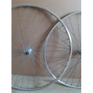 2 Roues MAVIC module E 700c hub ATOM VELO DE ROUTE CLINCHER rims 122.6mm RO13