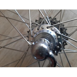 Vintage rear wheel AMBROSIO Balance with CAMPAGNOLO VELOCE 9-speed (9S) hub