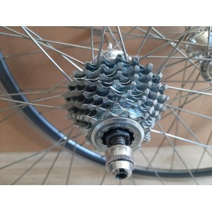 Buje CAMPAGNOLO 8 velocidades – ancho 130mm – Italia