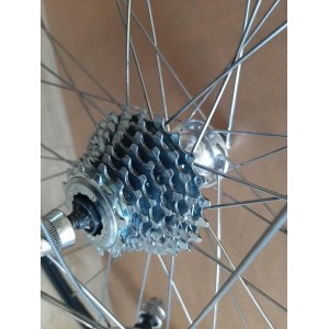 Rim joint and aluminium profile close-up