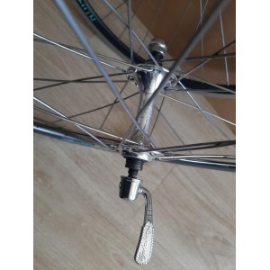 Jante BIANCHI NTH 520 – superfície de travagem limpa