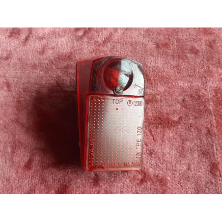 Soubitez vintage rear light for French touring bikes - overall lens view