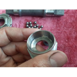 Stronglight bottom bracket 35x100 French thread 125 mm triple chainset BP3