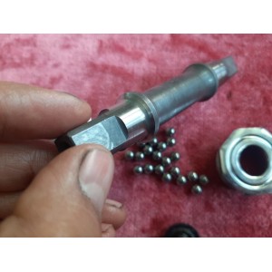 Stronglight bottom bracket 35x100 French thread 125 mm triple chainset BP3