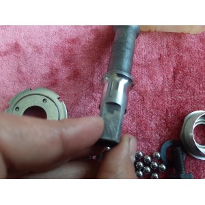 Stronglight Competition bottom bracket 35x100 French 125 mm triple chainset BP5
