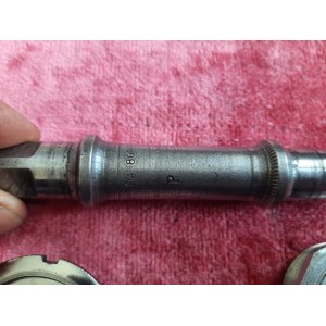 Stronglight bottom bracket 35x100 French thread 125 mm triple chainset BP7
