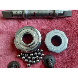 Stronglight bottom bracket 35x100 French thread 125 mm triple chainset BP7