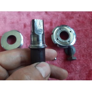 STRONGLIGHT Competition bottom bracket 35x100 French thread 125mm triple chainset