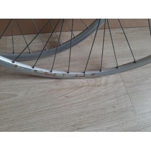 2 Roues AIR LINE CAMPAGNOLO 700c VELO DE ROUTE jante à pneu 13*622  RO18