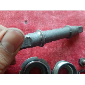 Boitier de pedalier STRONGLIGHT 35x100 Français 125mm velo triple plateaux BP12SREF