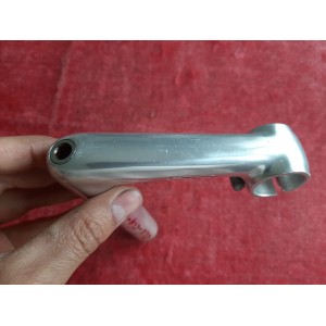Potencia clásica PEUGEOT PHILIPPE 105 mm detalle anclaje manillar