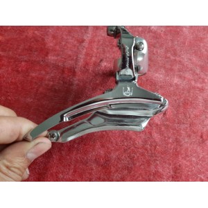 Detalle desviador delantero Campagnolo Avanti