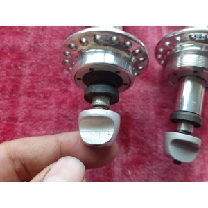 Coppia mozzi MAVIC 500 RD vintage con patina superficiale
