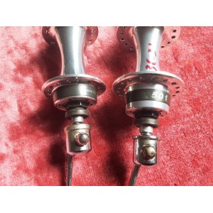 Paire de moyeux MAVIC 501 avant/arrière vintage bike 36H 1.37x24 MM31