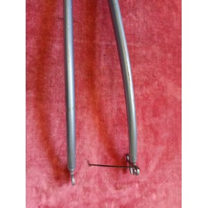 Fourche 136mm en acier  pour cadre de velo 725g 25×100 700 🇫🇷