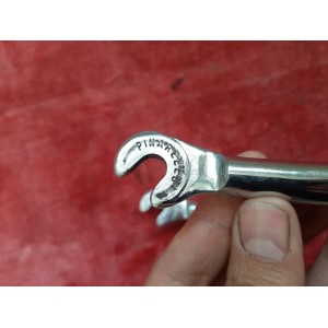 Garfo PINARELLO aço 150mm – vista frontal