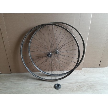 2 wheels 700B 28 x 1 1/2 gendarme hat crescent-shaped for vintage bicycle 88/112.8mm