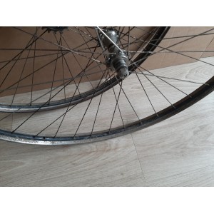 2 Roues 700B 28 x1 1/2 chapeau de gendarme GRAISSEUR ancien vélo 88/112.8mm RO21