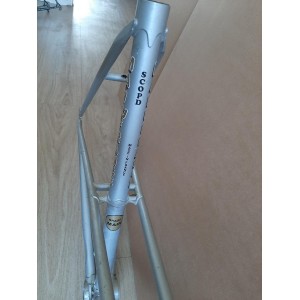 Cadre velo MANUFRANCE HIRONDELLE vitus 172 randonneuse 3230g 700 lady 52cm BFFF