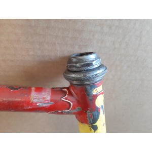 Détail de la patte de dérailleur ou fixation vintage