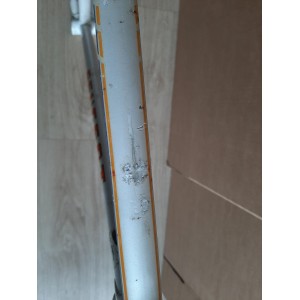 Detalle del puente de freno trasero y paso de rueda