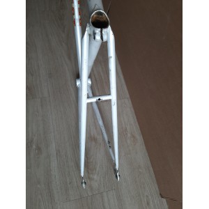 Bremssteg und Hinterbaustreben Peugeot PY10 Stahlrahmen