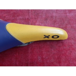 Seitenansicht des Vintage Sattels SELLE ITALIA XO