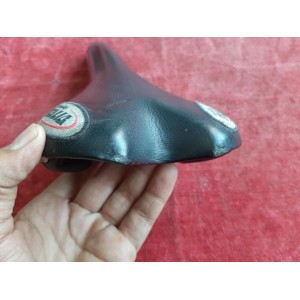 Vintage Italian saddle leather condition