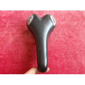 Selle Italia Octavia leather top grain