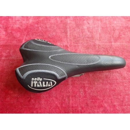 Selim ITALIA FeC Alloy 315g vista lateral carris em liga de aço