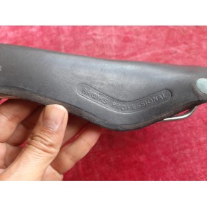 Brooks Professional A80 saddle for a vintage bicycle Eroica 565 g