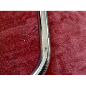 Manubrio francese in acciaio larghezza 480 mm dettaglio attacco