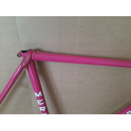 Top tube measurement tape alignment on 57.5cm Mercier chassis