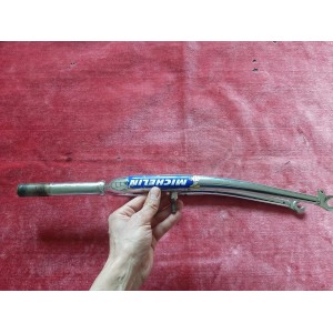 copy of Pinarello 150 mm steel fork for a 700C bicycle frame 26.6mm 715g 25.4 99mm