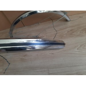 Pormenor do arco de curvatura para pneu 650b