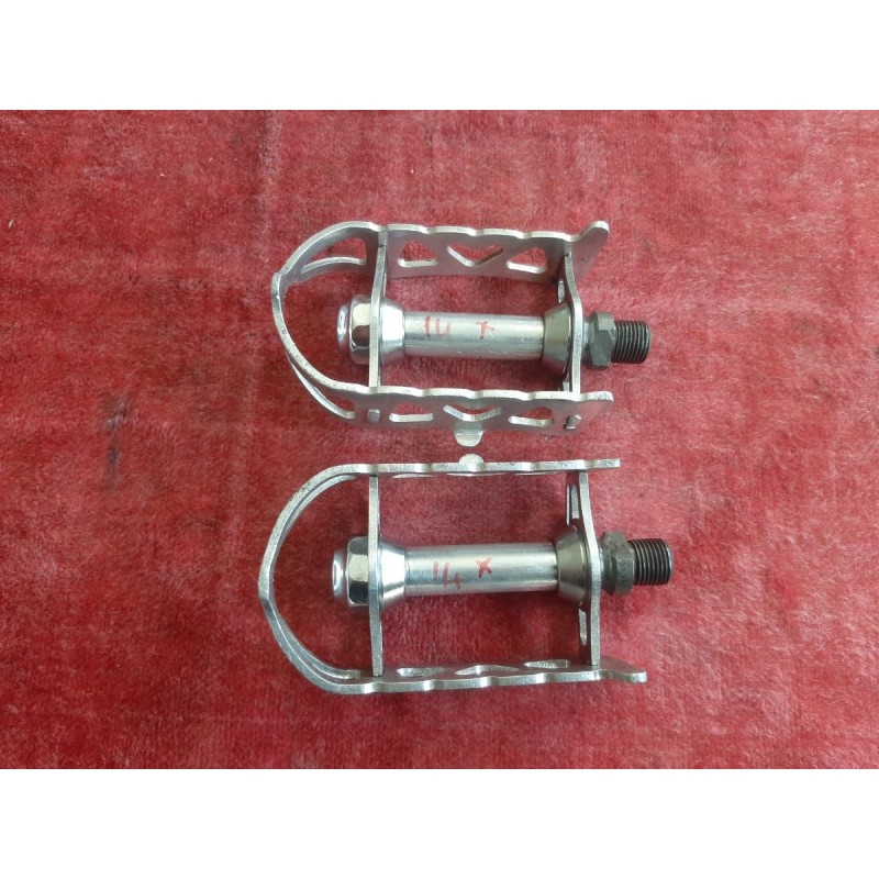 Pédales Lyotard 79 M14×1.25 velo Peugeot ancien vélo eroica D4