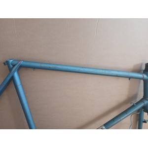 Cut-off cantilever brake mounts detailed view