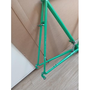 Dérailleur avant rare fixé sur cadre ROUTENS