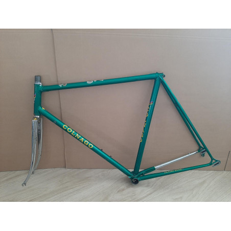 Detalle de racor de dirección de cuadro de acero Colnago Super Columbus