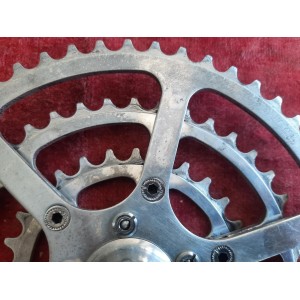 Dettaglio filetti interni pedale M14x1.25 lato destro