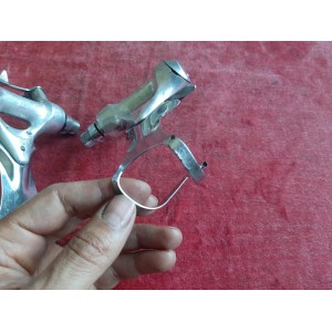 Rosca de pedal izquierdo de 14x1.25 en biela de aluminio