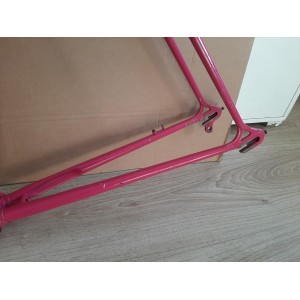 Mercier classic decals on down tube with paint patina