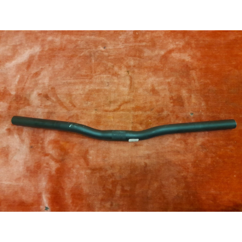 Manillar MTB aluminio retro 525 mm Ø25.4 mm vista frontal