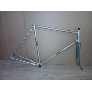 GITANE 700 vintage road frame full overview 58x58 cm 2975g