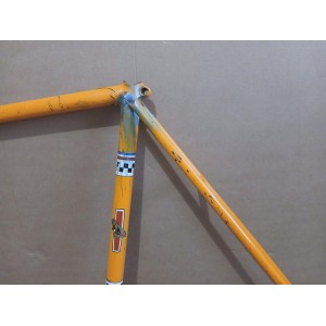Forqueta Peugeot PR10 com rosca 25x100 e pintura descascada