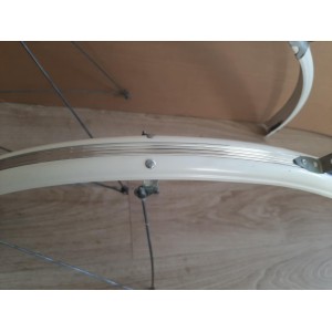Bluemels mudguard strut mounting point close-up