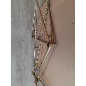 Cuadro Peugeot touring 1978 detalles pintura