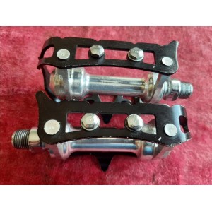 Pédales MAILLARD 700 M14x1.25 duralumin PEUGEOT PX10 PY10 vintage bike PE15